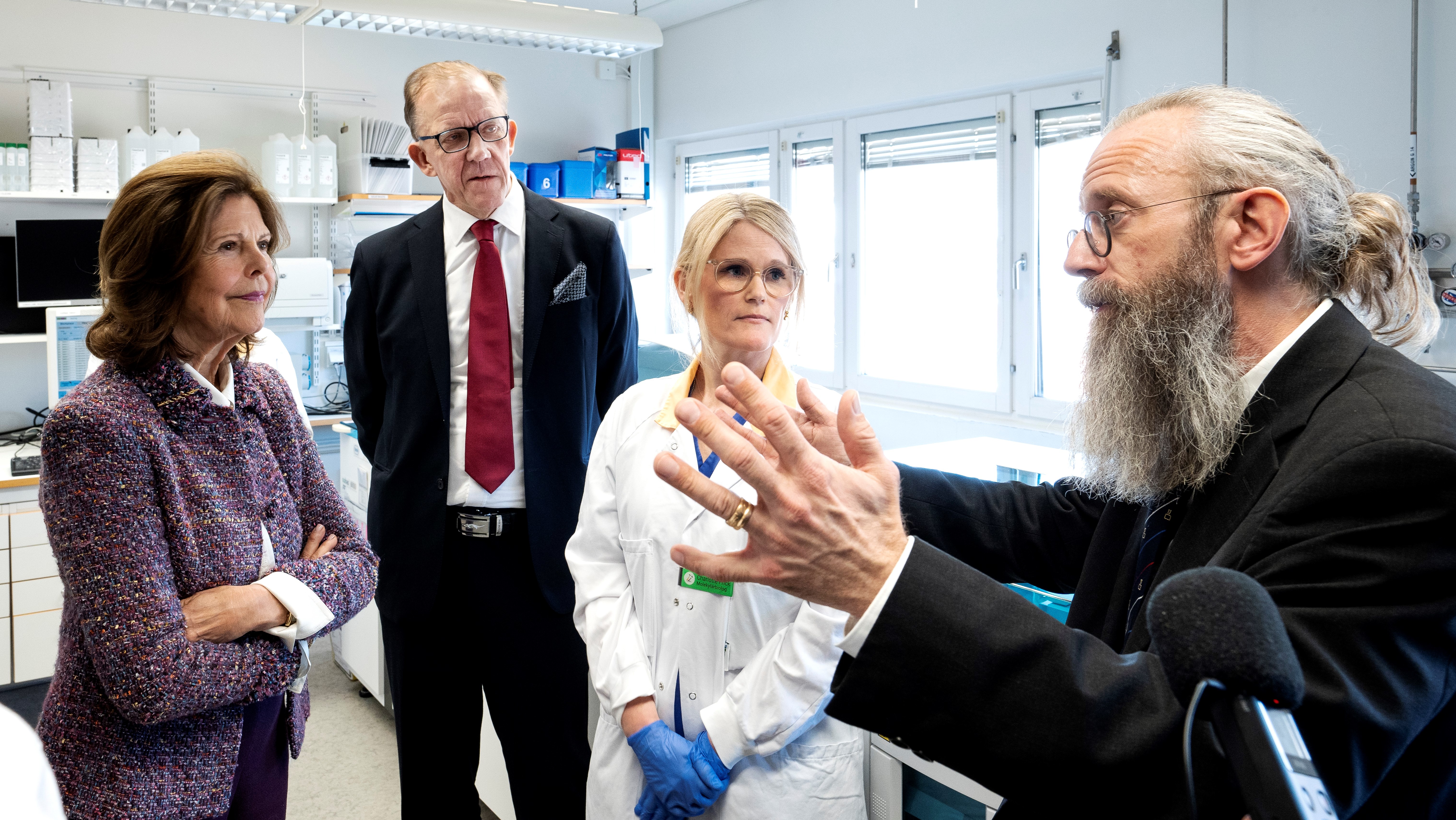 Drottning Silvia besöker Mölndals sjukhus