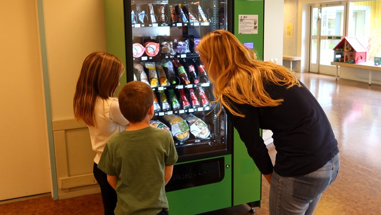 En automat med mat
